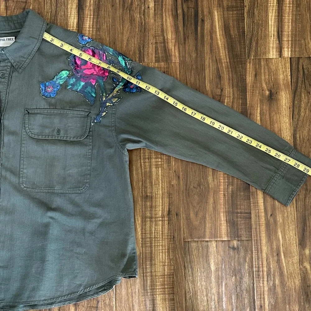 Free People We The Free Velvet Rose Embroidered Utility Jacket Shacket NWT L - Picture 12 of 12